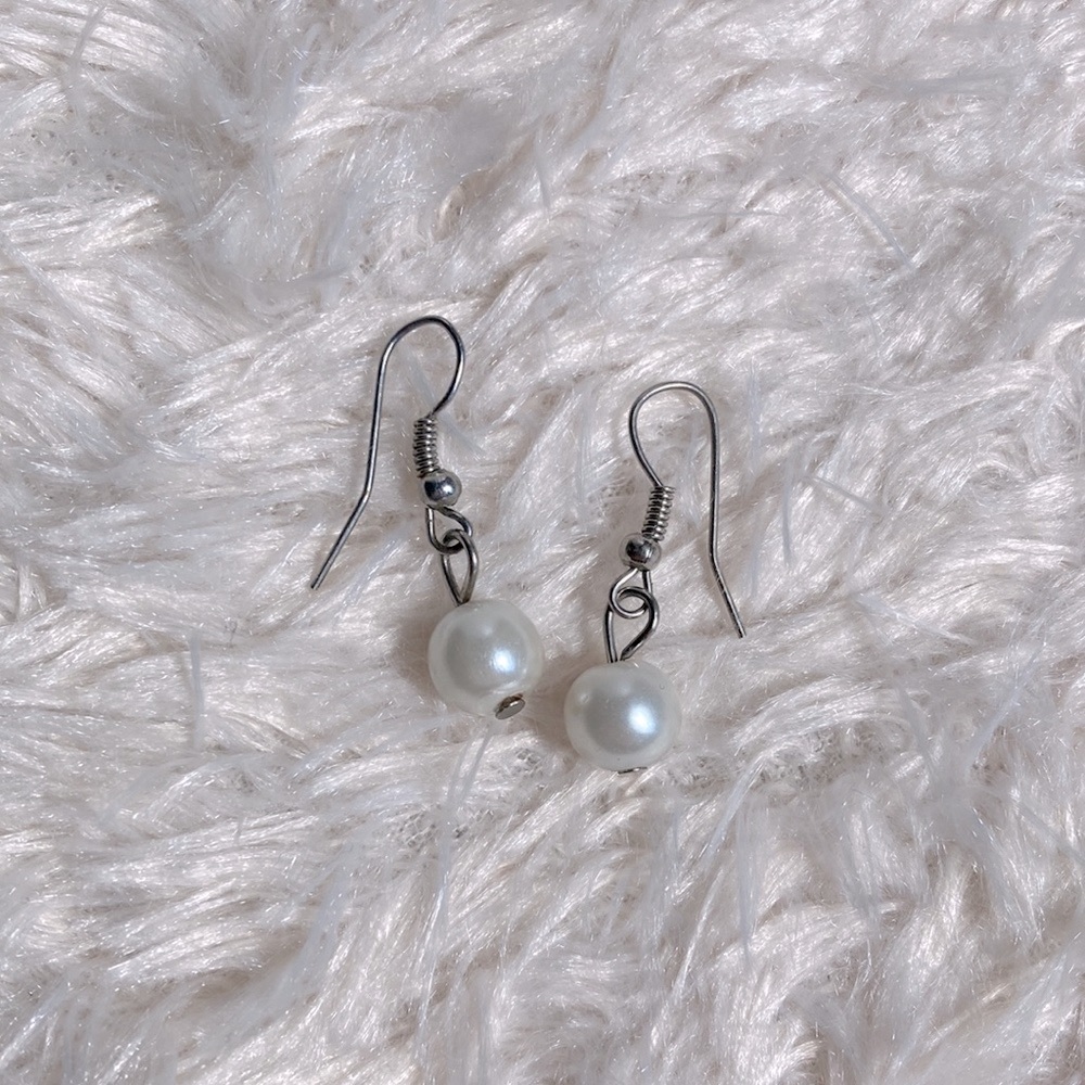 Pearl earrings